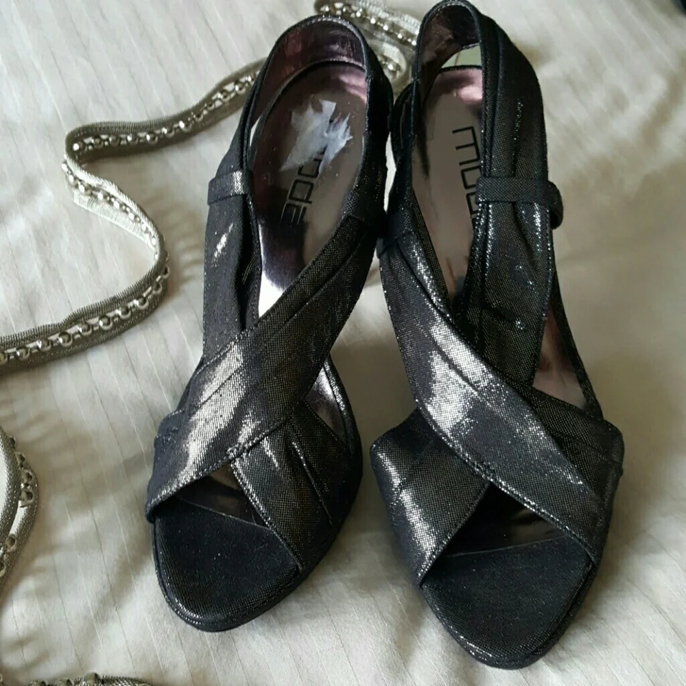 Moda black open heels